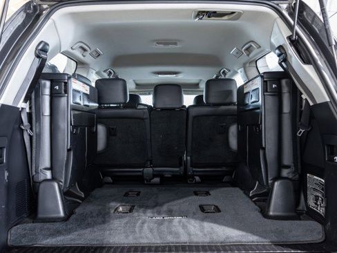 Used 2019 Toyota Land Cruiser AWD/4WD image 37