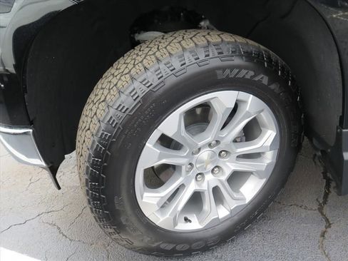 Used 2023 Chevrolet Silverado 1500 LTZ image 18