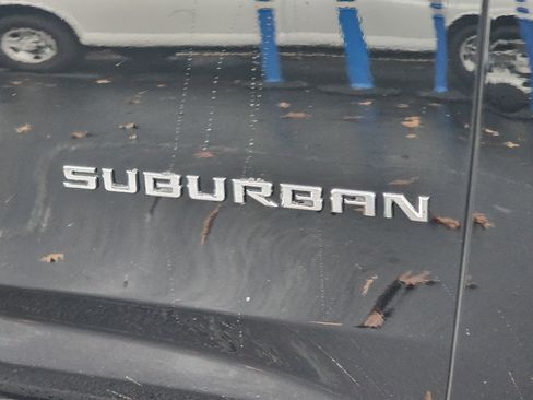 New 2026 Chevrolet Suburban High Country image 7