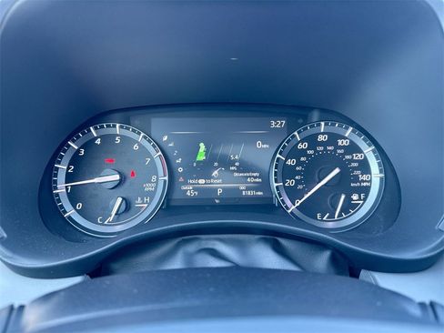 Used 2020 Toyota Highlander XLE image 12