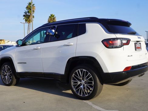 Used 2022 Jeep Compass Limited w/ Elite Group image 5