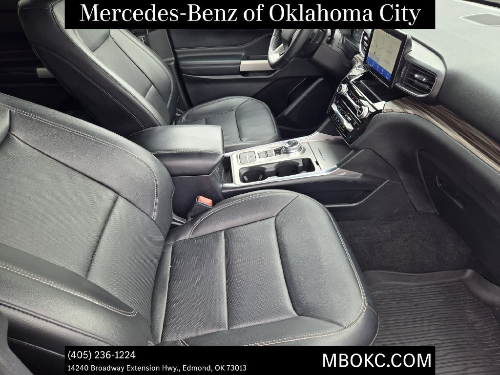 Used 2021 Ford Explorer Limited w/ Equipment Group 301A RWD image 12