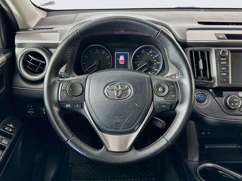 Used 2017 Toyota RAV4 XLE FWD image 18