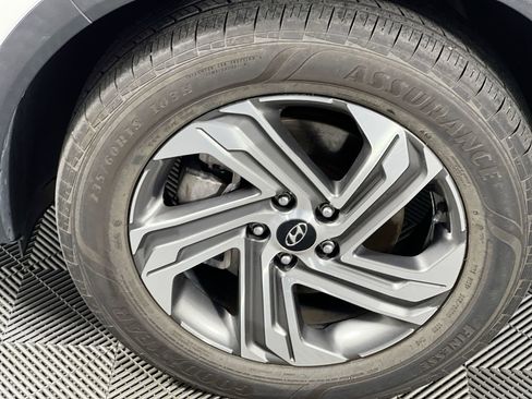 Used 2023 Hyundai Santa Fe SEL w/ Premium Package image 11