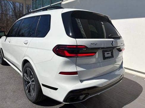 New 2026 BMW X5 xDrive40i w/ Premium Package image 9