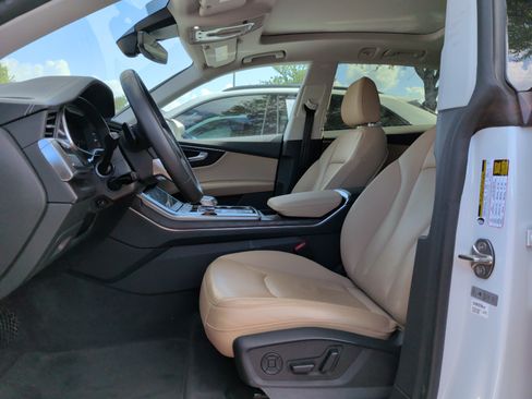 Certified 2023 Audi Q8 Premium w/ Convenience Package AWD/4WD image 15