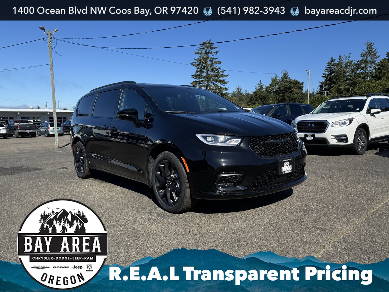 New 2026 Chrysler Pacifica Select AWD/4WD image 3
