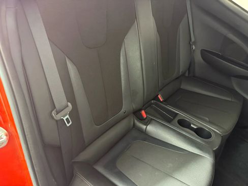 Used 2019 Hyundai Veloster 2.0 Premium image 37
