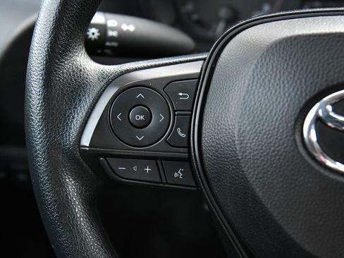 Used 2024 Toyota Corolla LE image 30