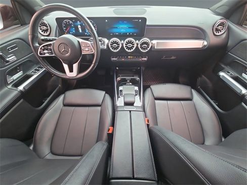 Used 2020 Mercedes-Benz GLB 250 4MATIC image 14