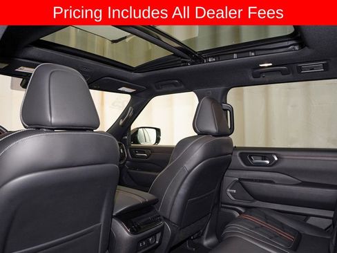Certified 2025 Nissan Armada PRO-4X w/ Pro-4X Premium Package AWD/4WD image 10