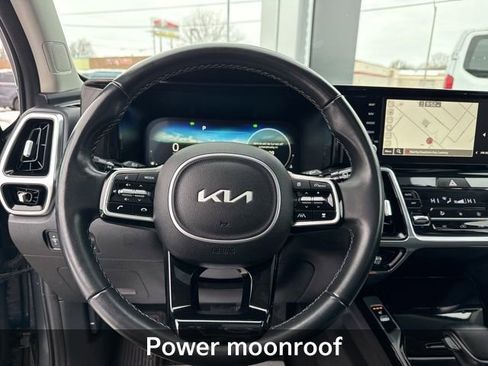 Used 2023 Kia Sorento SX image 19
