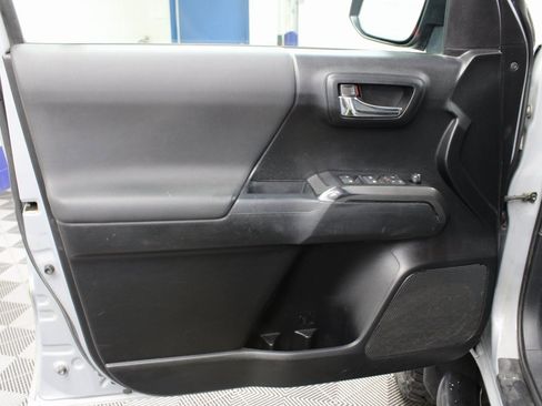 Used 2021 Toyota Tacoma TRD Sport image 53