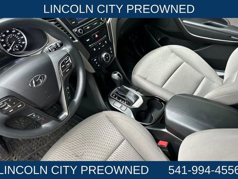 Used 2018 Hyundai Santa Fe Sport image 9