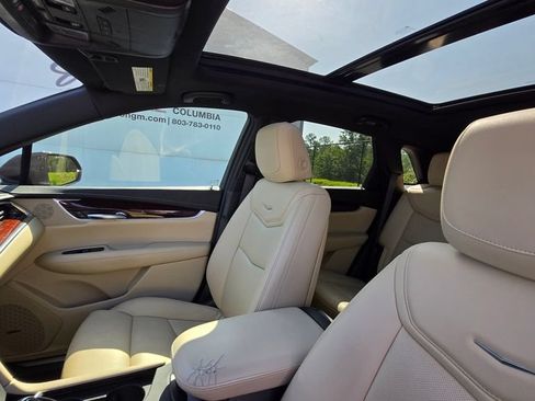 Used 2019 Cadillac XT5 Luxury FWD image 5