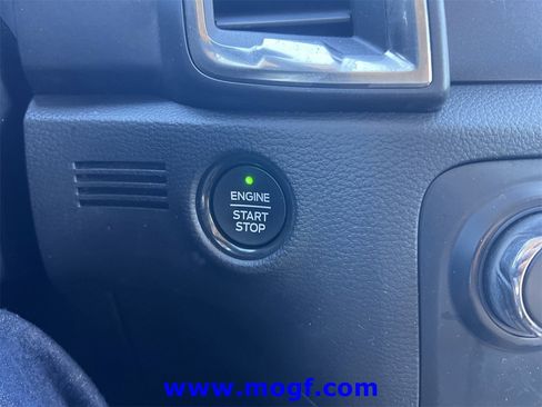 Certified 2022 Ford Ranger Lariat w/ Tremor Off-Road Package image 8