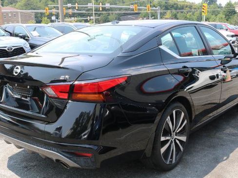 Used 2020 Nissan Altima 2.5 SR FWD image 6