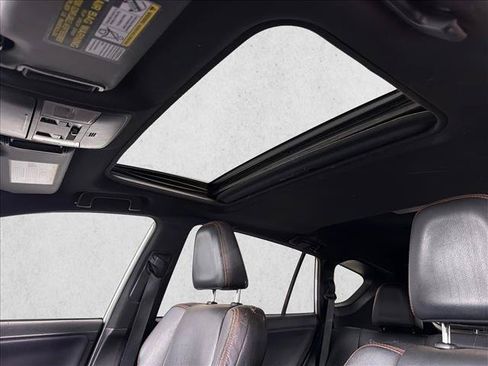 Used 2016 Toyota RAV4 SE AWD/4WD image 2