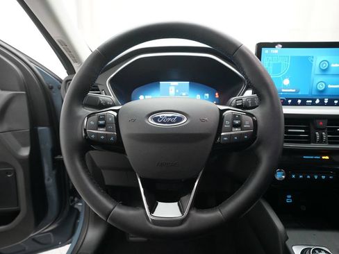 Used 2023 Ford Escape Platinum AWD/4WD image 4