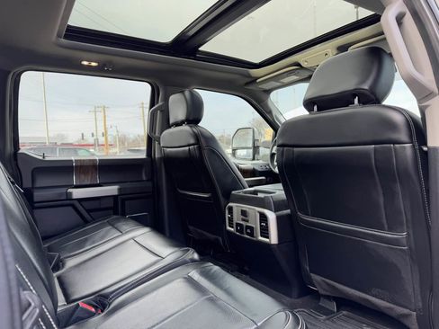 Used 2019 Ford F150 Lariat w/ Equipment Group 502A Luxury image 35