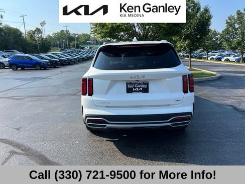 Certified 2023 Kia Sorento EX AWD/4WD image 7