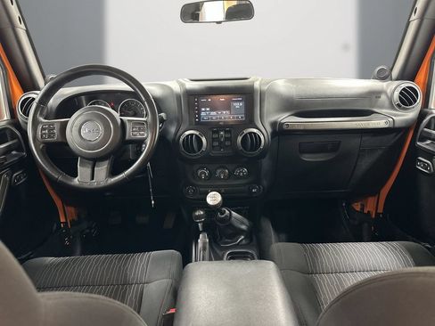 Used 2012 Jeep Wrangler Unlimited Sport AWD/4WD image 18