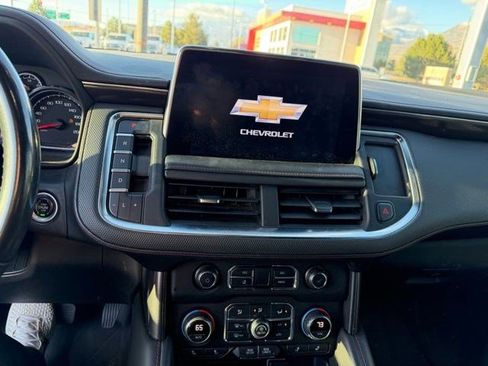 Used 2021 Chevrolet Suburban RST image 13