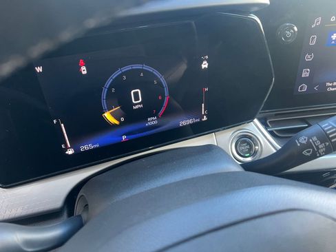 Used 2025 Chevrolet Trax LT w/ LT Convenience Package image 40