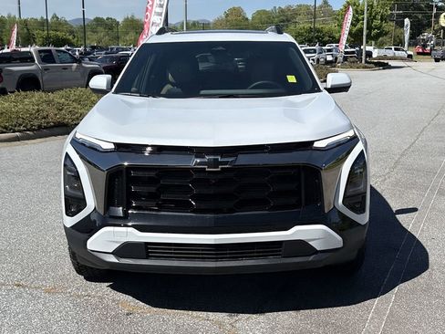 New 2026 Chevrolet Equinox ACTIV w/ Convenience Package III FWD image 4