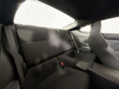 Certified 2023 Toyota GR86 Base image 33