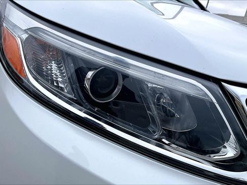 Used 2015 Kia Sorento LX image 25