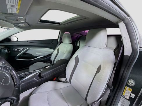 Used 2016 Chevrolet Camaro LT image 13