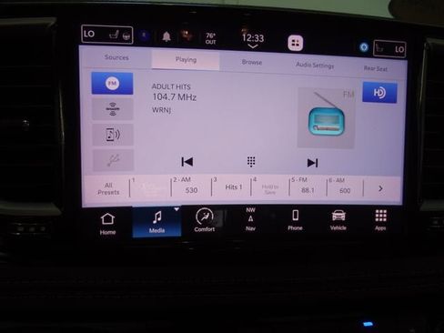 Certified 2023 Chrysler Pacifica Pinnacle FWD image 13