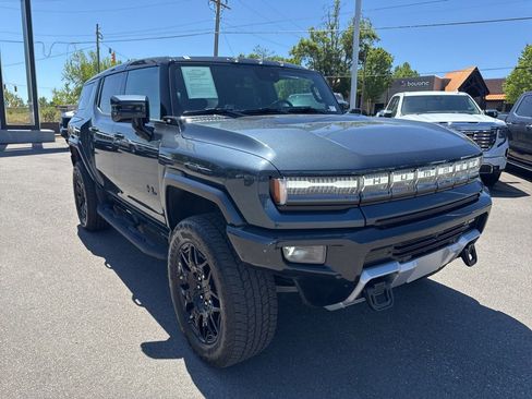 Used 2025 GMC Hummer EV 3X w/ LPO, Dark Essentials Package AWD/4WD image 7