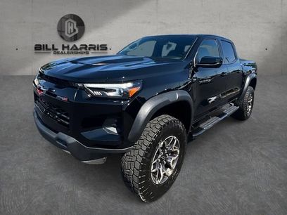 Used 2025 Chevrolet Colorado ZR2 w/ Technology Package