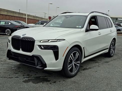 Certified 2026 BMW X7 xDrive40i AWD/4WD image 2