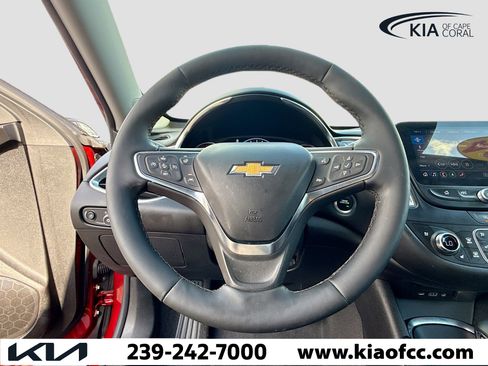 Used 2024 Chevrolet Malibu LT image 35