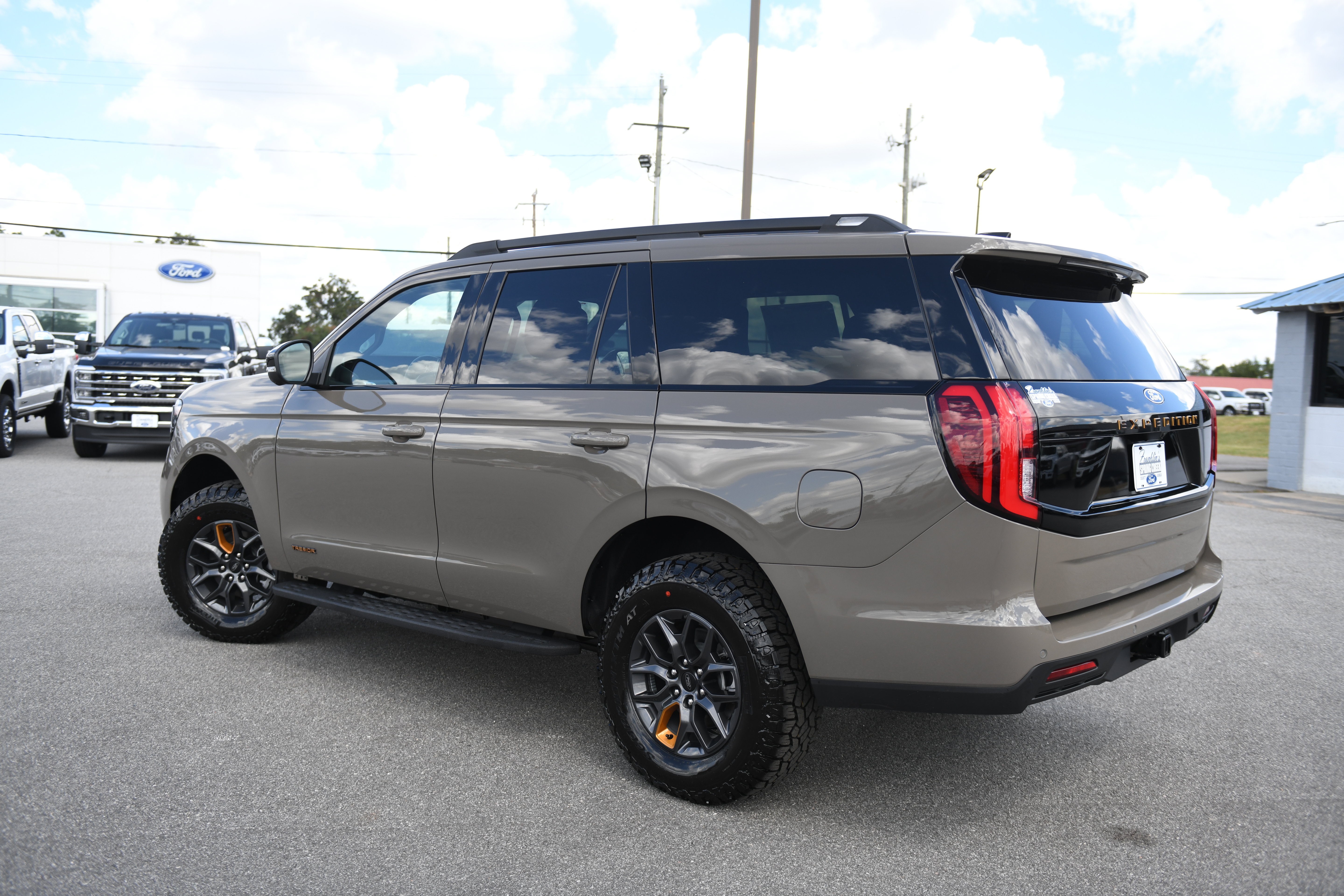New 2027 Ford Expedition Tremor w/ Driver's Package AWD/4WD image 13