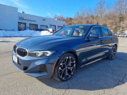 Used 2025 BMW 330i xDrive 330i xDrive w/ M Sport Package image 3