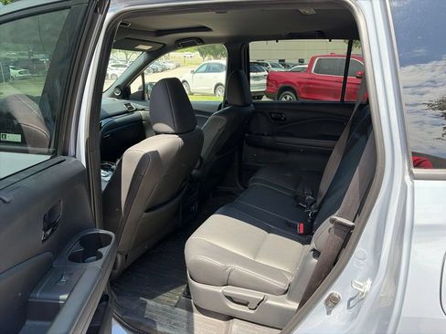 Used 2023 Honda Passport Elite image 9