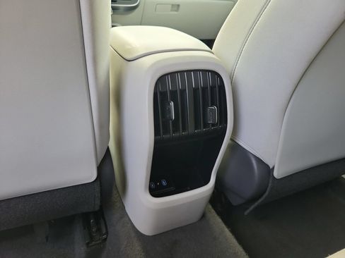Used 2024 Hyundai Kona SEL AWD/4WD image 14