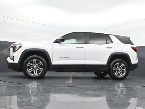 Used 2026 GMC Terrain Elevation FWD image 37