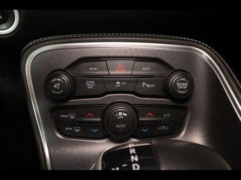 Used 2016 Dodge Challenger R/T Scat Pack w/ Leather Interior Group RWD image 14