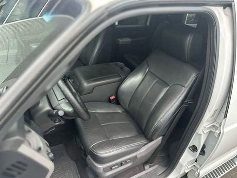 Used 2016 Ford F250 Lariat w/ Lariat Ultimate Package AWD/4WD image 12