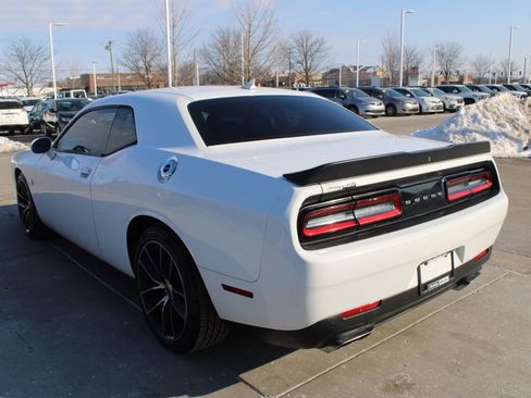 Used 2018 Dodge Challenger R/T Scat Pack w/ Leather Interior Group image 5
