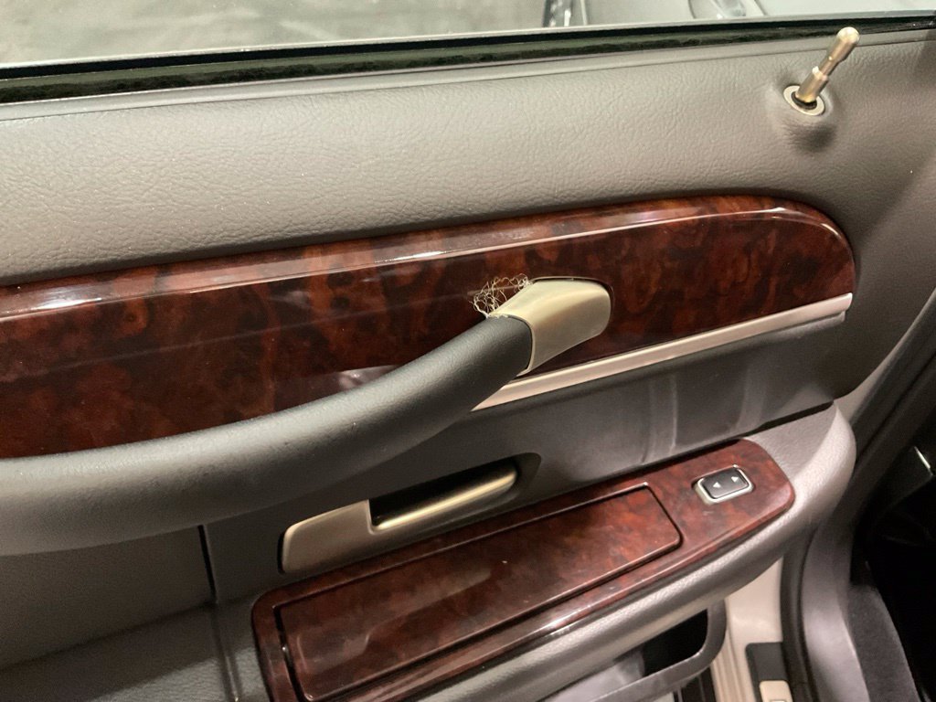 Used 2008 Lincoln Town Car Signature Limited RWD image 10