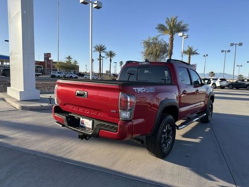 Certified 2022 Toyota Tacoma TRD Off-Road w/ Technology Package image 5