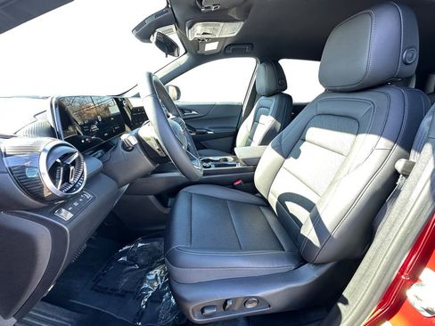 New 2026 Chevrolet Equinox LT w/ Convenience Package II image 9