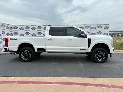 Certified 2025 Ford F250 Platinum w/ FX4 Off-Road Package AWD/4WD image 1