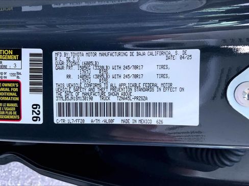Used 2025 Toyota Tacoma SR5 image 31